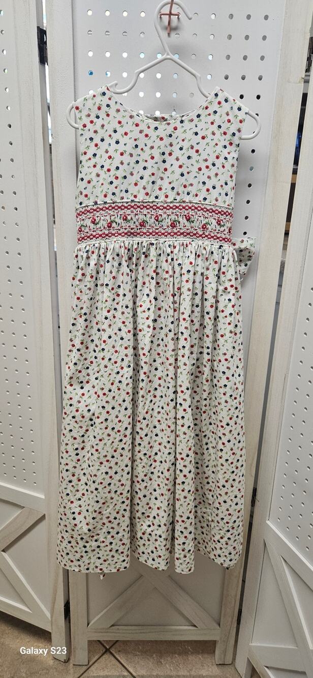 Vintage strasburg smock size 6